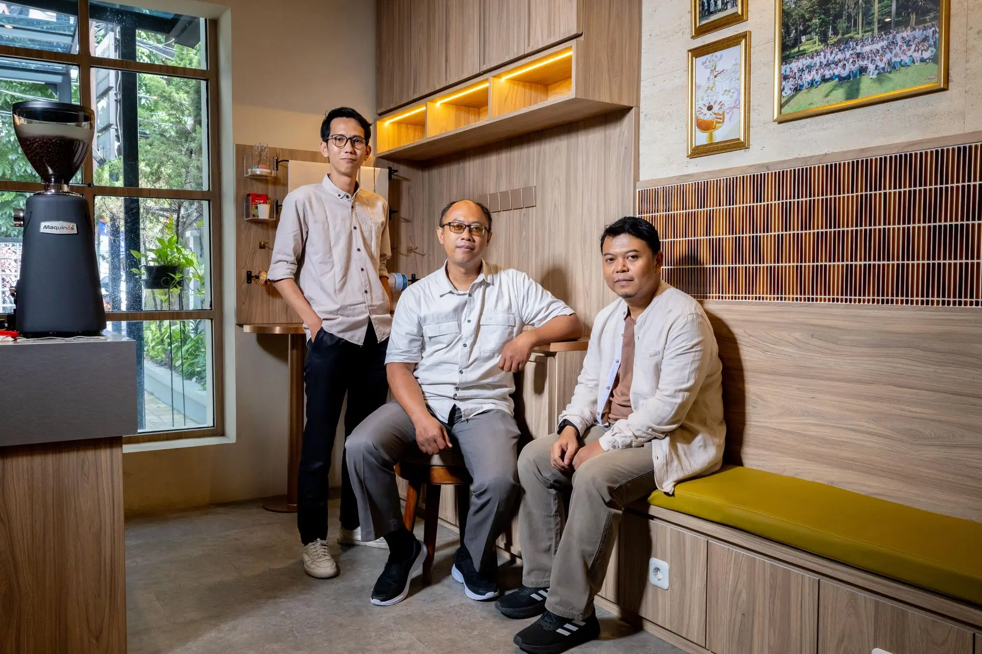 ann's warehouse team